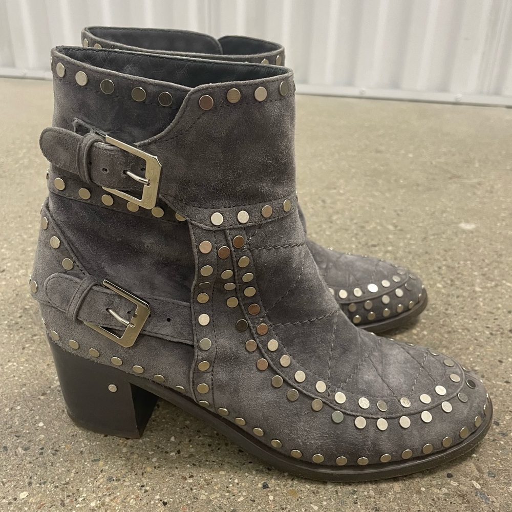 Made in Italy Laurence Dacade Gatsby Studded Ankle Boots - Gray size 8.5 - EUC
